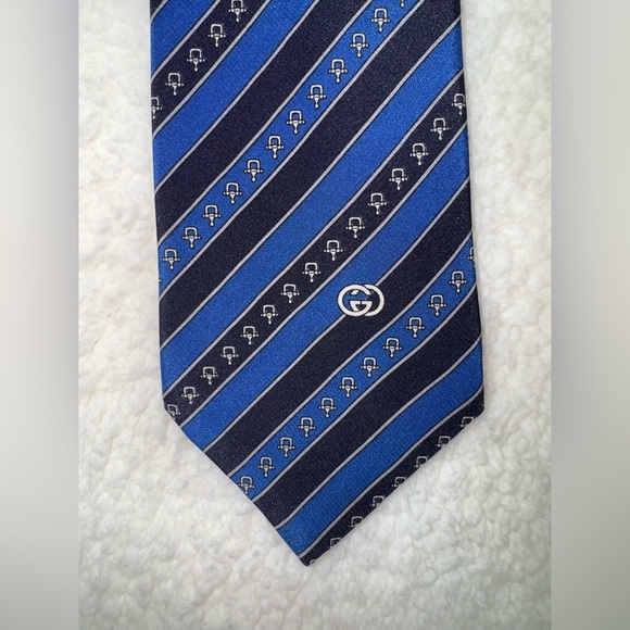 Gucci Blue & Black Stripe Silk Tie Made in Italy VGUC - Picture 6 of 8